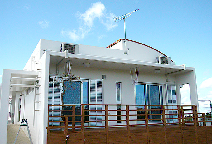 海を眺め楽しむ瀬底の家　沖縄住宅